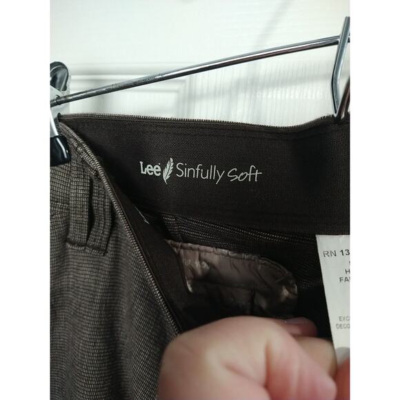 Lee Woman 10 Pant Trousers Brown Sinfully Soft Zip Button Slant Pockets - Picture 8 of 12